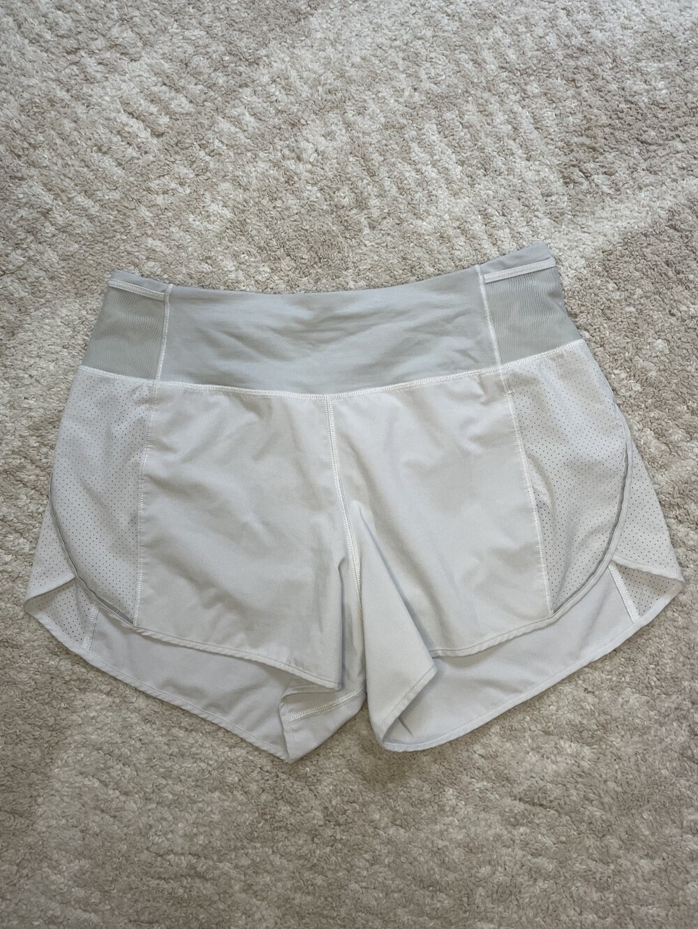 Lululemon Athletica White Mesh-Panel Running Shorts Size 8